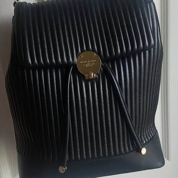 Henri bendel backpack - Picture 2 of 16